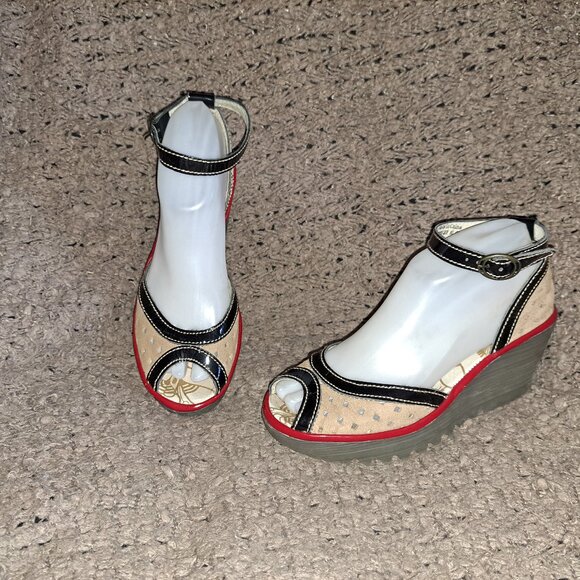 FLY LONDON-Ydel Perforated Wedge Heel Beige/Black-Sz 37-Very Good - Picture 1 of 7